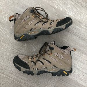 Merrell Mid Hiking Boot Moab 2 Gore-Tex